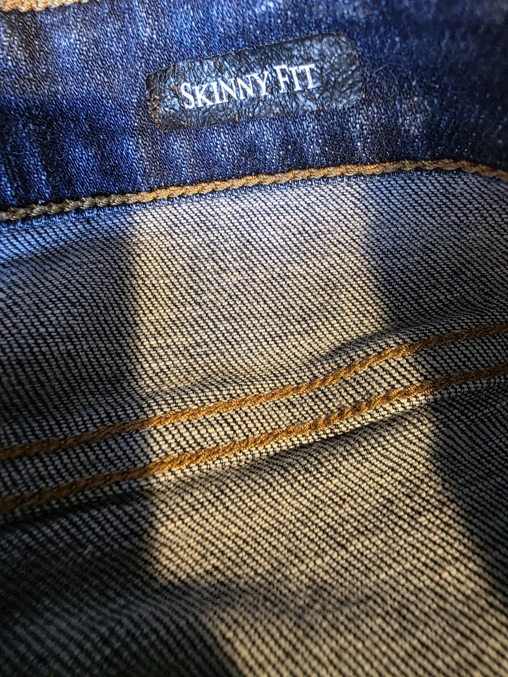 Judy Blue Mid-Rise Skinny Jeans in Denim Wash